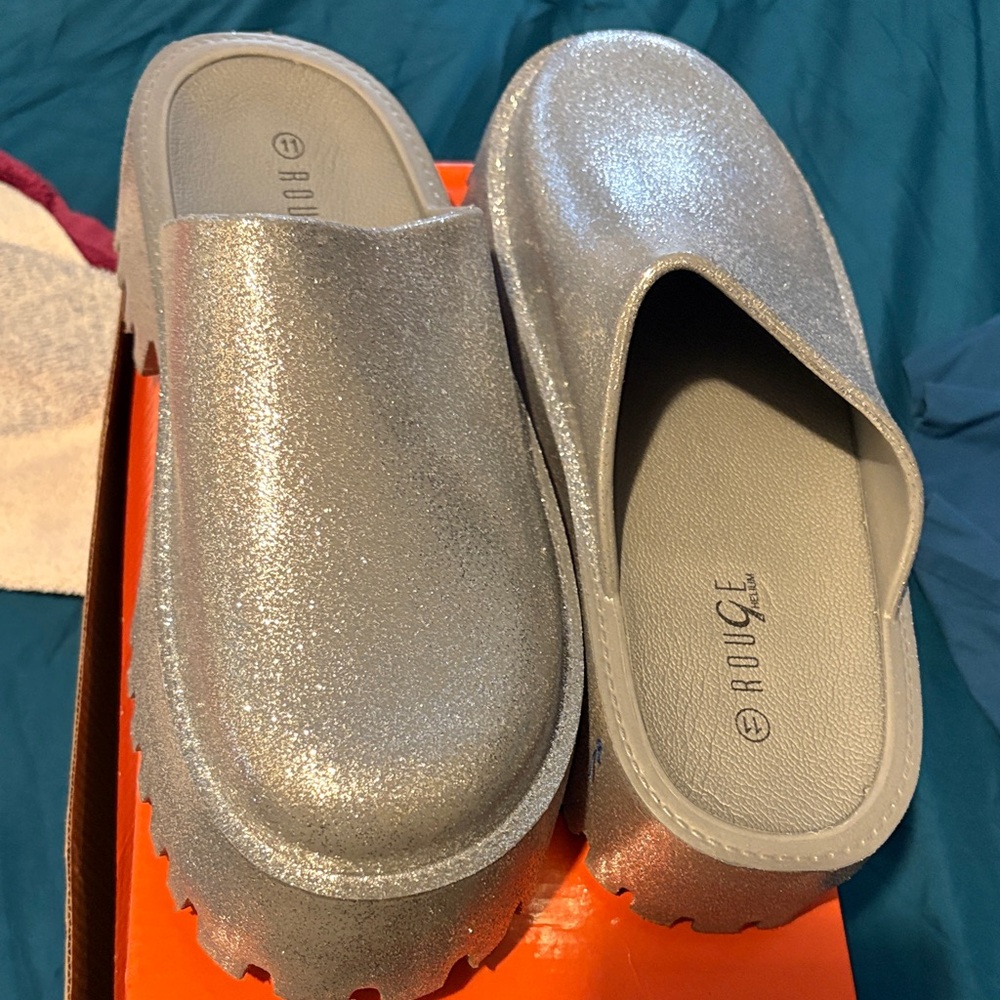 Rouge! Silver Glitter Slip-On Mules